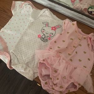 0-3 month baby girl outfits/onesies set of 3.